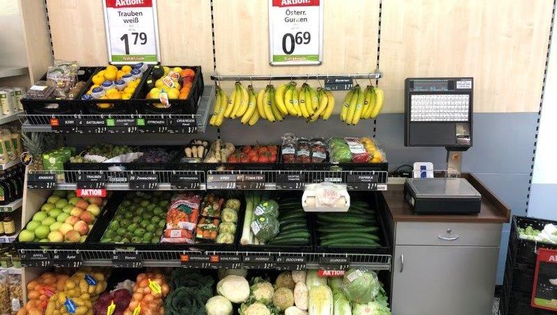 Frisches Obst und Gemüse laden zum Zugreifen ein.