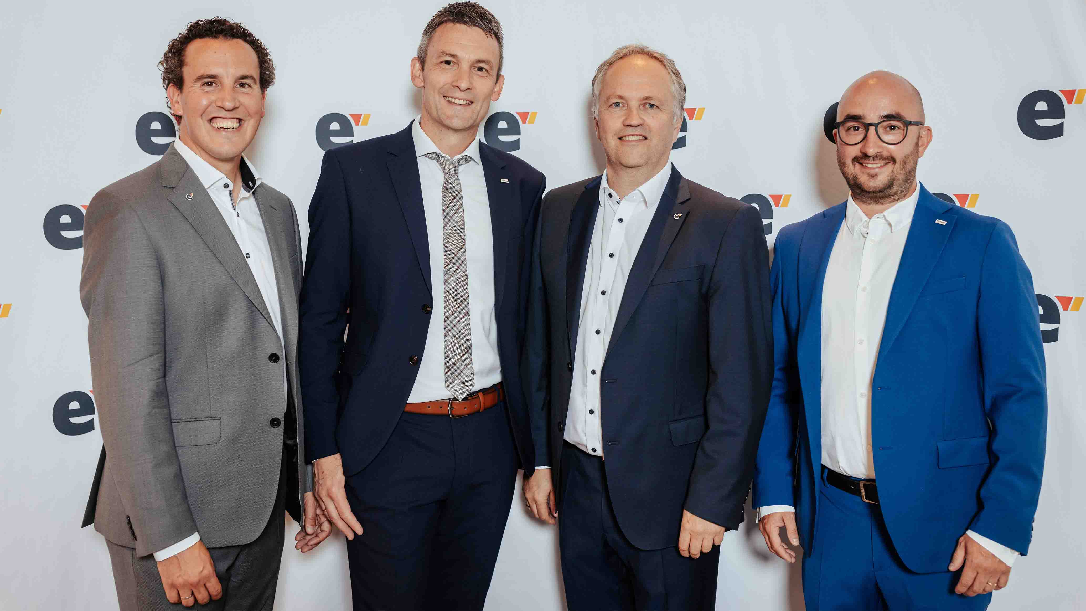 Sichtlich zufrieden über die Eröffnung der neuen Eurogast Österreich Zentrale in Zams und der erfolgreichen Präsentation von Best.Friend Voice zeigte sich die Eurogast Führung.  v.l.n.r. Alexander Kiennast, geschäftsführender Gesellschafter Eurogast Öster